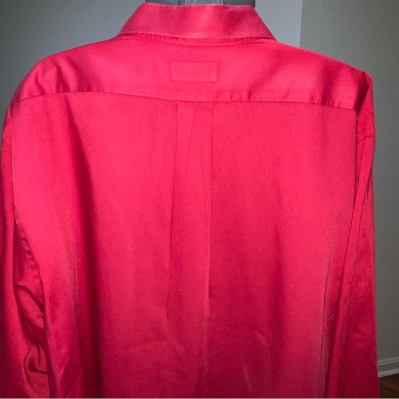 VGUC Van Heusen Deep Red Button-Down Dress Shirt - Picture 3 of 7